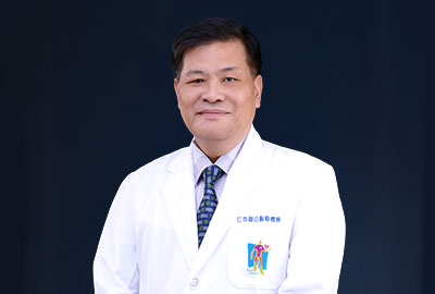 總院長 莊鶴麟 醫師專治減重、感冒、失眠、高血壓、肝膽疾病、糖尿病、睡眠障礙、體質調整、過敏性鼻炎、胃炎、中風後遺症、顏面神經痲痺、扭傷挫傷拉傷、關節炎、頸肩酸痛、坐骨神經痛、婦女病、小兒轉骨、腸胃障礙、青春痘、蕁麻疹、濕疹、痔瘡<br>內科：咳嗽、過敏、睡眠障礙、腸胃疾患、異位性皮膚炎、運動傷害、職業傷害、腎炎、心悸、肥胖症、高血脂症、神經衰弱、肝膽疾病、食慾不振、更年期障礙、久咳、眼睛乾澀、、高膽固醇、血管硬化