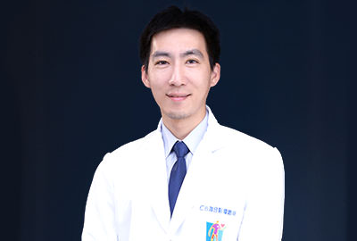 張宏壽 醫師專治減重、感冒、失眠、腹瀉、便秘、胃炎、高血壓、氣喘、腸胃機能障礙、體質調整、中風後遺症、艾灸、扭傷挫傷拉傷、腰痛、坐骨神經痛、運動傷害、網球肘、調節筋骨、活絡筋骨、五十肩、多年痠痛、電腦肩、肩頸痠痛、整脊理筋