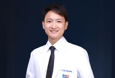陳柏州 醫師專治內科:<br>感冒、中暑、咳嗽、頭昏、心悸、睡眠障礙、鼻過敏、氣喘、肝膽胃腸疾病、腎臟病、水腫、慢性疲勞、自律神經失調、憂鬱、糖尿病、高血壓、高血脂、中醫調理。<br>兒科:<br>小兒發育、過敏、氣喘、遺尿、考生症候群、性早熟。<br>皮膚科:<br>濕疹、蕁麻疹。<br>針傷科：<br>急慢性運動傷害、筋骨挫傷、急慢性疼痛治療(落枕）、肩背僵硬痠痛、下背痛、坐骨神經痛、五十肩、腦中風、顏面神經麻痺、身體結構功能平衡整合治療、假胯髖、兒童運動表現與運動傷害